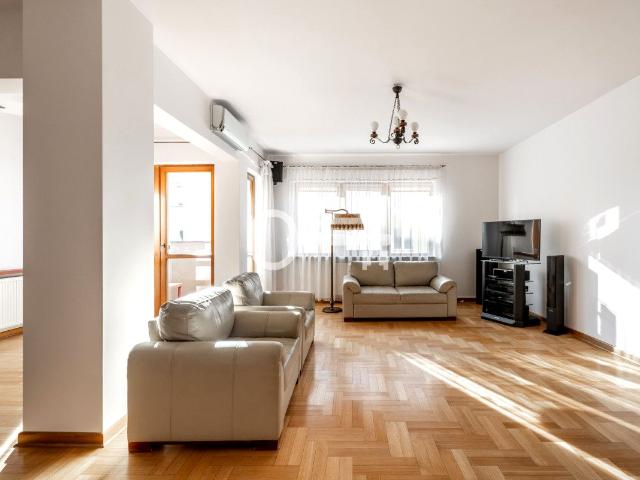Wynajmę mieszkanie w bloku mieszkalnym m3 z aneksem kuchennym 95 m² Warszawa, Służew