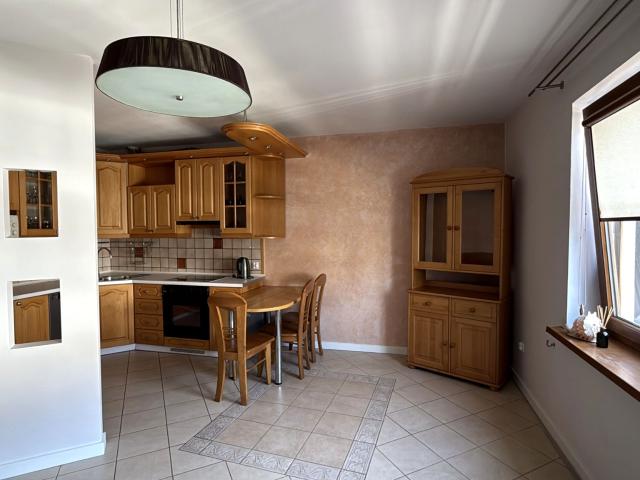 Wynajmę mieszkanie w bloku mieszkalnym m3 z kuchnią w zabudowie 68 m² ul. Kosynierów, Marki