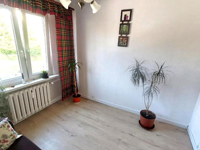 Wynajmę mieszkanie w bloku mieszkalnym m3 z kuchnią z oknem 48,46 m² Olkusz