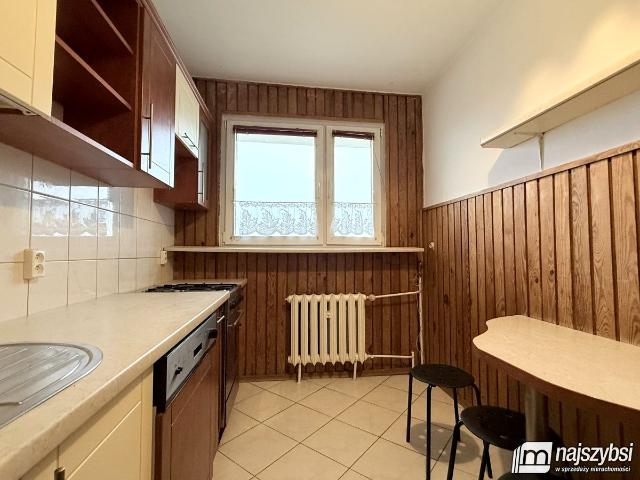 Wynajmę mieszkanie w bloku mieszkalnym m3 z kuchnią z oknem 58 m² Nowogard