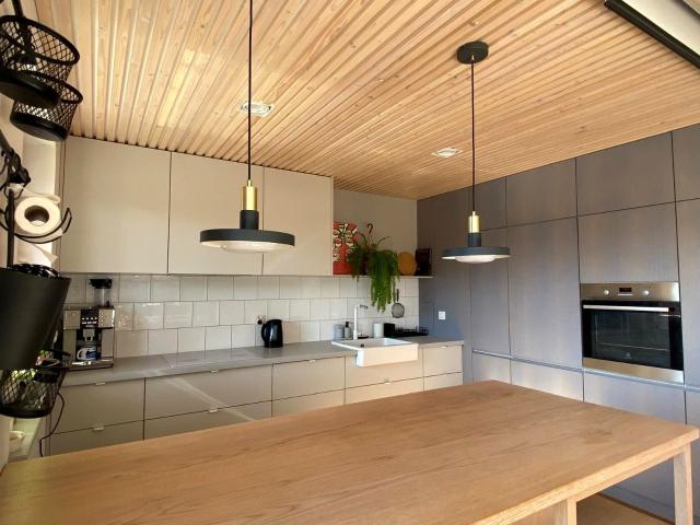 Wynajmę mieszkanie w bloku mieszkalnym m3 z oddzielną kuchnią 65 m² Wrocław, Psie Pole