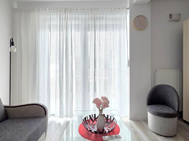 Wynajmę mieszkanie w bloku mieszkalnym kawalerka z oddzielną kuchnią 28,50 m² Poznań, Żurawiniec