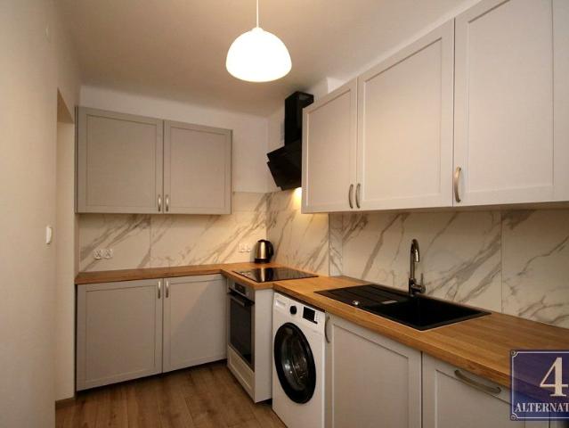 Wynajmę mieszkanie w bloku mieszkalnym kawalerka z oddzielną kuchnią 33,50 m² Tarnów, Mościce