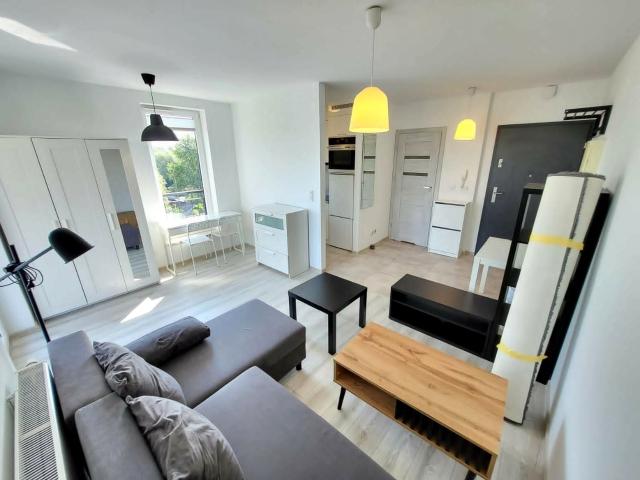 Wynajmę mieszkanie w bloku mieszkalnym kawalerka z oddzielną kuchnią 30 m² Kraków, Wola Duchacka