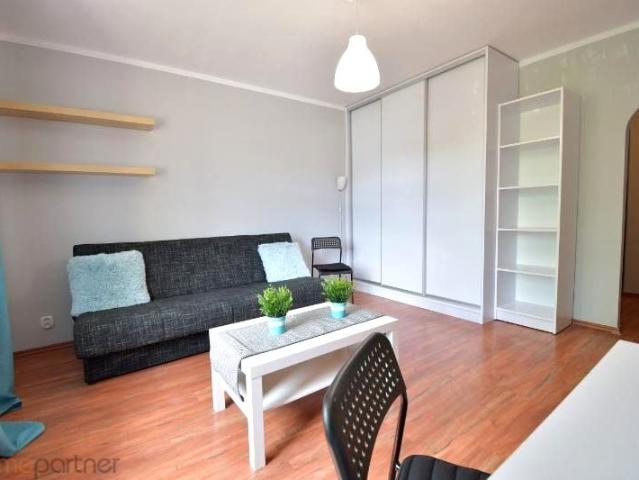 Wynajmę mieszkanie w bloku mieszkalnym kawalerka z oddzielną kuchnią 31,50 m² Wrocław, Borek