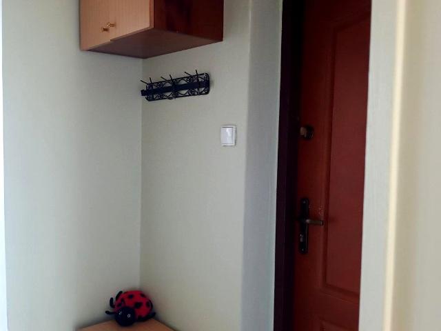 Wynajmę mieszkanie w bloku mieszkalnym kawalerka z oddzielną kuchnią 38 m² Gdynia, Śródmieście