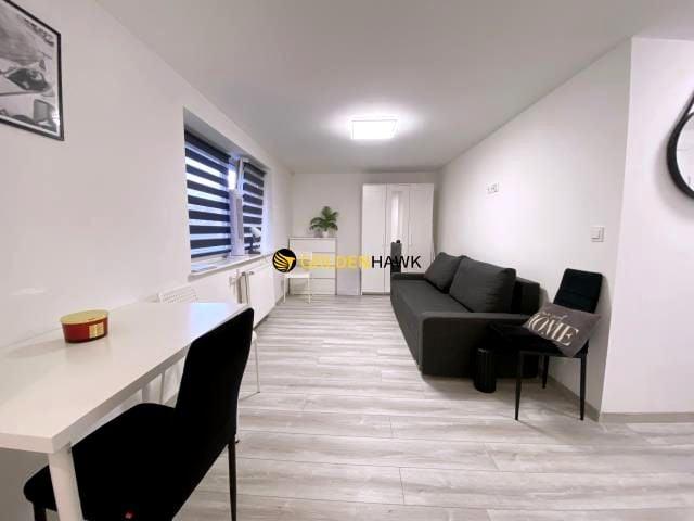 Wynajmę mieszkanie w bloku mieszkalnym kawalerka z aneksem kuchennym 27 m² Szczecin, Pogodno