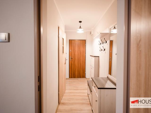 Wynajmę mieszkanie w bloku mieszkalnym kawalerka z kuchnią w zabudowie 30,90 m² Szczytnica