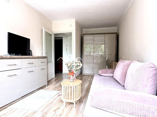 Wynajmę mieszkanie w bloku mieszkalnym kawalerka z kuchnią z oknem 30 m² Wrocław, Krzyki