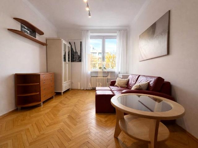 Wynajmę mieszkanie w bloku mieszkalnym kawalerka z kuchnią z oknem 32 m² Warszawa, Mokotów