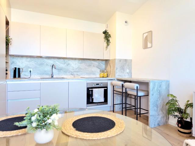 Wynajmę mieszkanie w bloku mieszkalnym 38,19 m² wysoki standard Wrocław, Krzyki