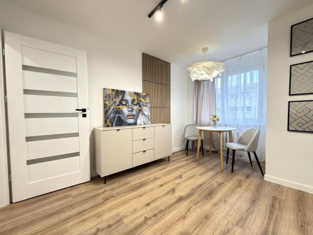 Wynajmę mieszkanie w bloku mieszkalnym 44,30 m² wysoki standard ul. Mickiewicza, Lubin