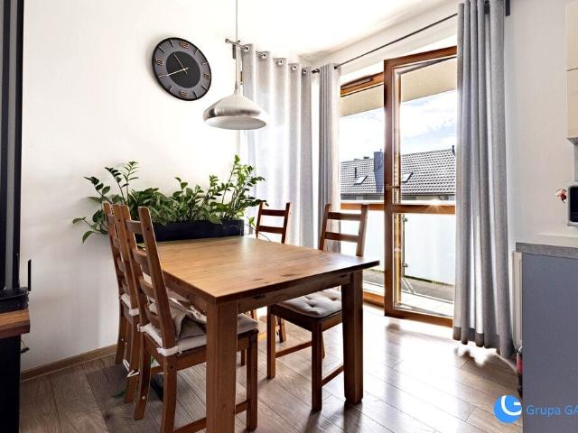 Wynajmę mieszkanie w bloku mieszkalnym 61,60 m² nad rzeką ul. Sarmacka, Kraków, Płaszów