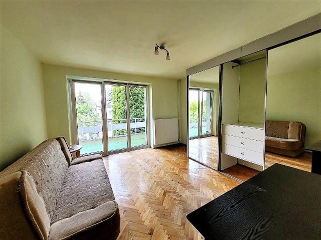 Wynajmę mieszkanie w domu wielorodzinnym m3 z oddzielną kuchnią 65 m² ul. Hutników, Rzeszów, Pobitno