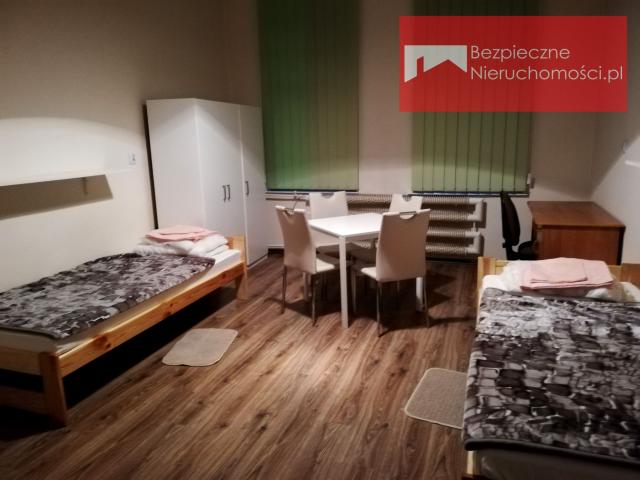 Wynajmę mieszkanie w domu wielorodzinnym m3 z oddzielną kuchnią 97,60 m² ul. Krakowska, Jaworzno