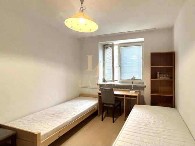 Wynajmę mikrokawalerkę w bloku mieszkalnym kawalerka z oddzielną kuchnią 10,59 m² Warszawa, Kabaty