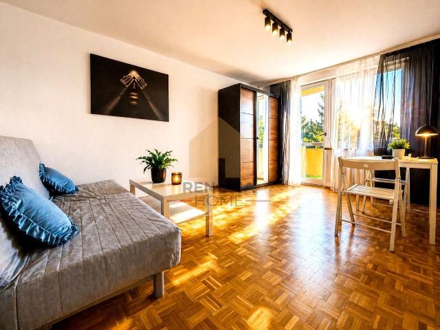 Wynajmę mikrokawalerkę w bloku mieszkalnym kawalerka z oddzielną kuchnią 21 m² Wrocław, Plac Grunwaldzki