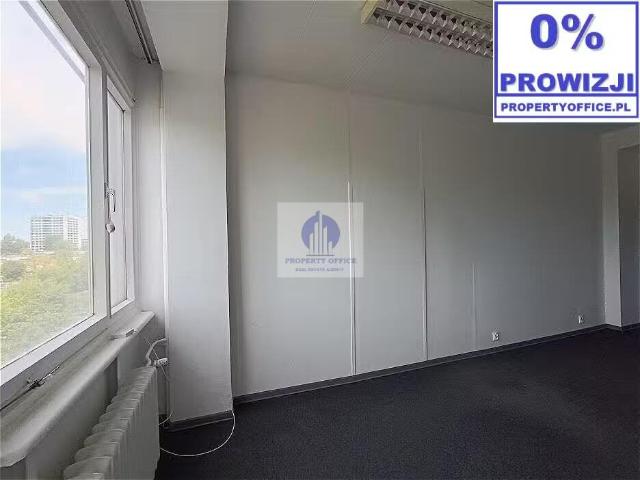 Wynajmę przestronny lokal biurowy 22,9 m² w Warszawie