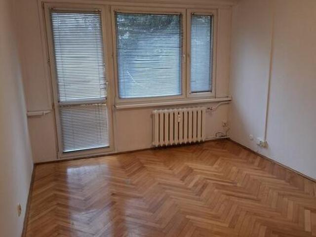 Wynajmę wygodne mieszkanie na I piętrze