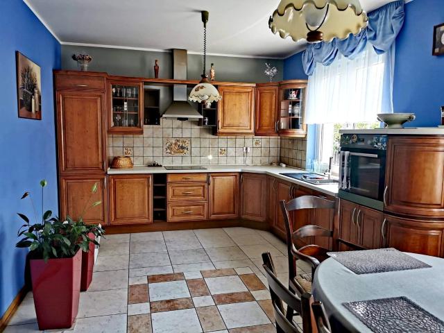 Wynajmę umeblowany dom wolnostojący 170 m² Chotomów