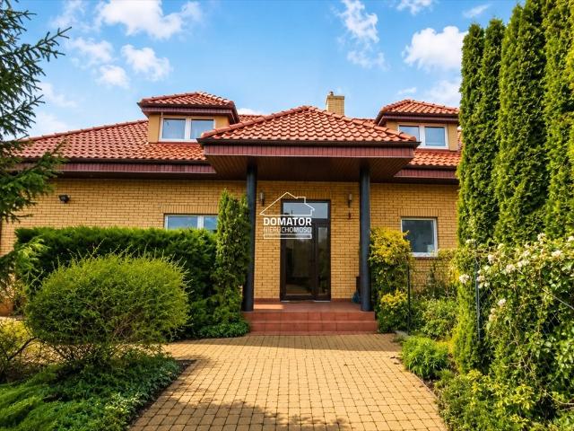 Wynajem domu 280 m2 z ogrodem i garażem w Niemczu