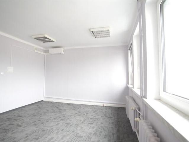 wynajem lokal użytk. 33m2.biurowiec Opole Zakrzów