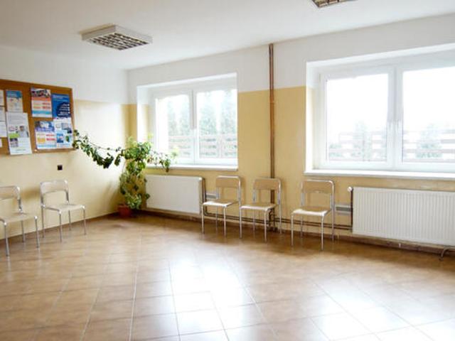 Wynajem lokal usługowy 100 m2 Błotnica Strzelecka