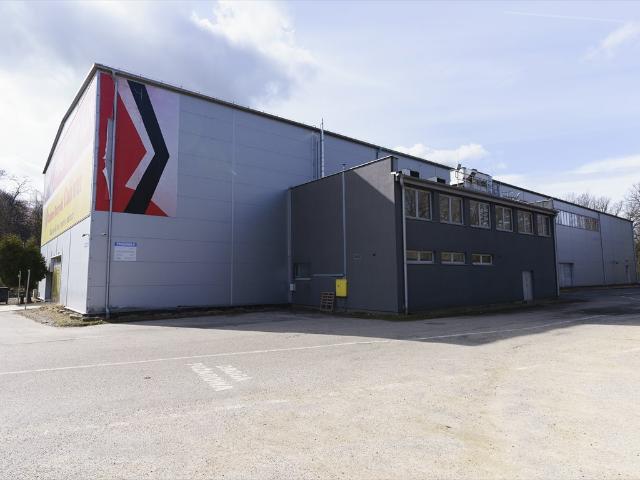 Wynajem 1100 m² w Katowicach – idealne pod biuro, hostel czy przedszkole