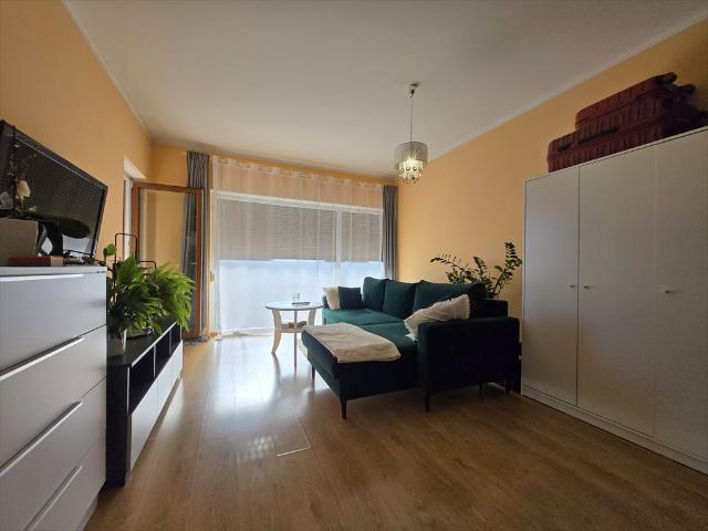 Wynajem 2 pokojowe z balkonem, jasne, polecam
