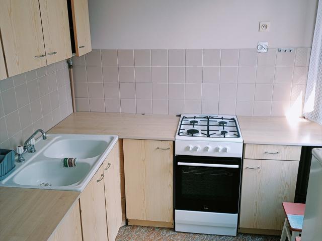 Wynajem 31 m2 w Rzeszowie z balkonem i piwnicą