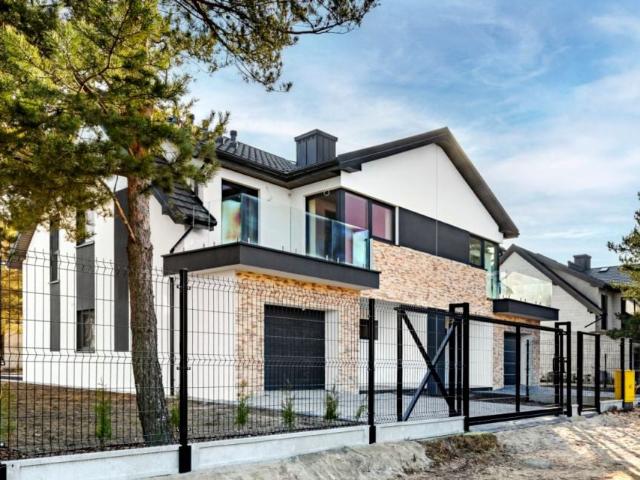 Wygodna 146,77 m², Ciemne