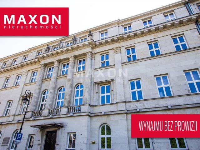 Przestronny lokal usługowo handlowy w zabytkowej kamienicy