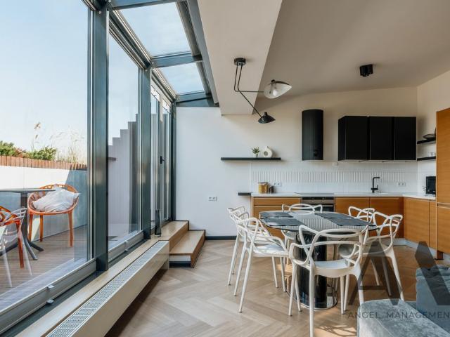 Wyjątkowe 3 pokojowe mieszkanie z balkonem w Angel City