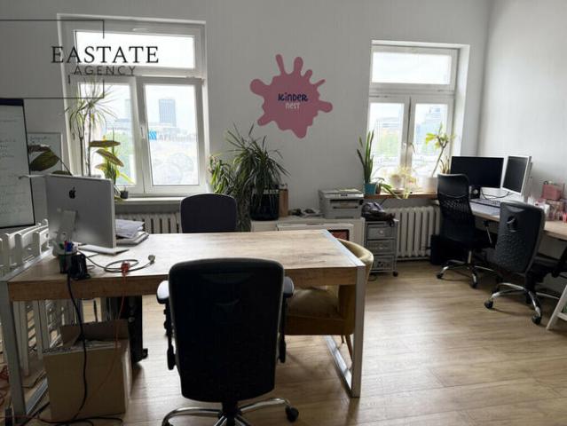 Wyjątkowe biuro w loftowym stylu