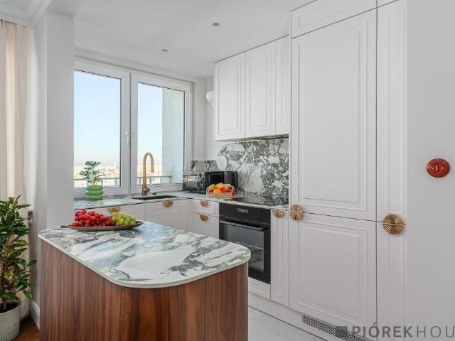 Wyjątkowy 4 pokojowy apartament z panoramicznym widokiem