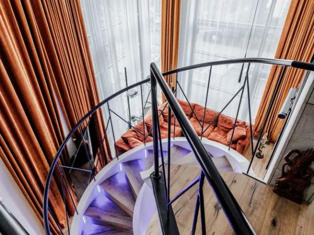 Wyjątkowy apartament z antresolą i designerskim wnętrzem na Mokotowie