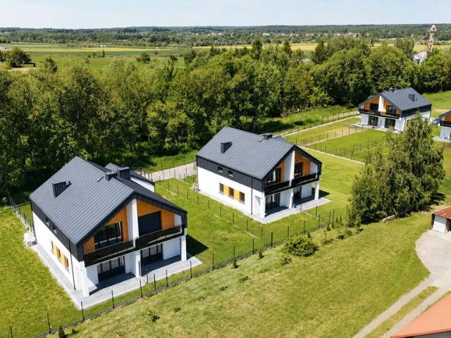 Wyjątkowy dom bliźniaczy 94 m2 z garażem i tarasem