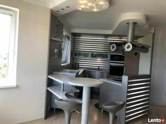 wyjątkowy design, dwupoziomowe, balkon, umeblowane