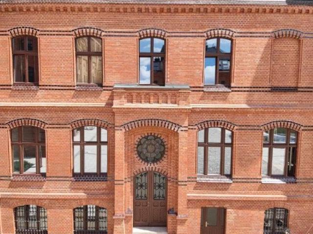 Wyjątkowy lokal usługowy 282 m² w Starym Browarze