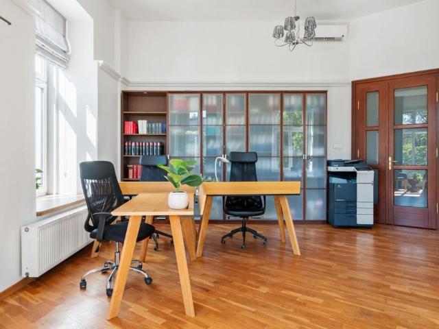 Wykusz z widokiem na Fosę | 4m wysokości | Klima 74 m²