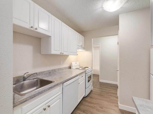 Wyldewood Estates 2 Bedroom Apartment for Rent at 9700 Bonaventure Dr Se, Calgary, AB T2J 0E6 Acadia