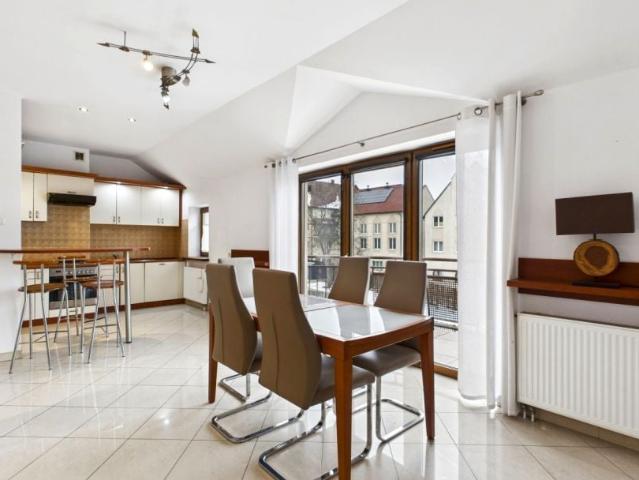 Wyszyńskiego 109 m², Częstochowa