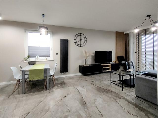 Wysoki standard, balkon, miejsce w garażu, 3 pokoje