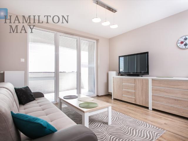 Nowoczesny apartament z dużym balkonem i panoramicznym widokiem
