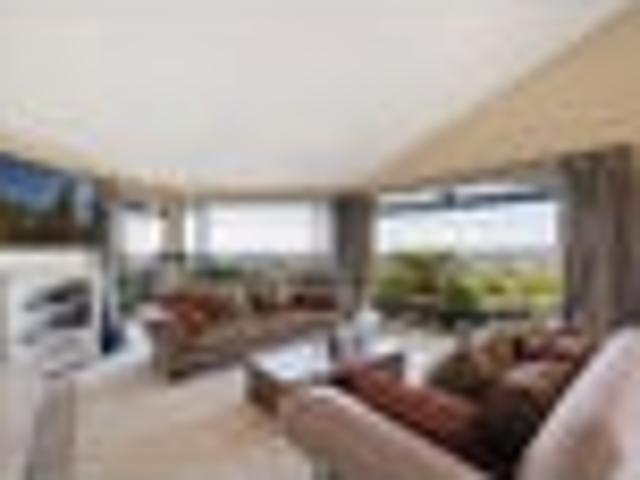 x2 Homes with Panoramic Views