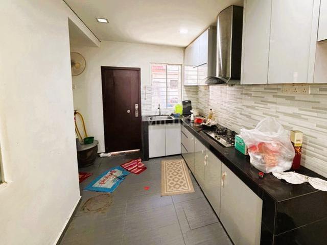 Non Bumi Semua Bangsa BolehNot Facing House Taman Puchong Perdana