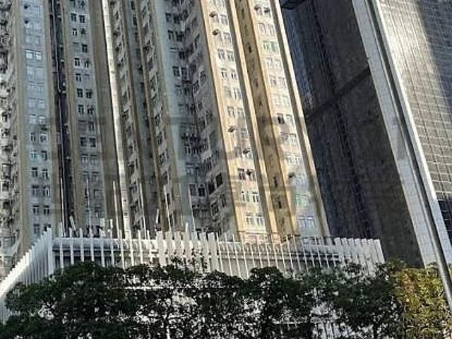 新鴻基中心