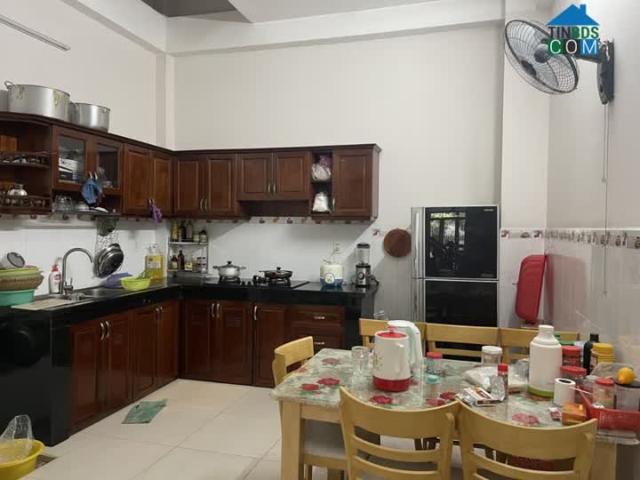 Xuất ngoại, cần bán nhanh nhà MT đường 8m KD, Quận 12, giá 8 tỷ 790