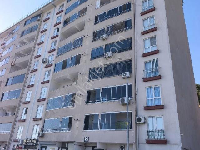 Yıldırım Emlak'tan Yıldızevlerde Manzaralı 3+1 Satılık Daire