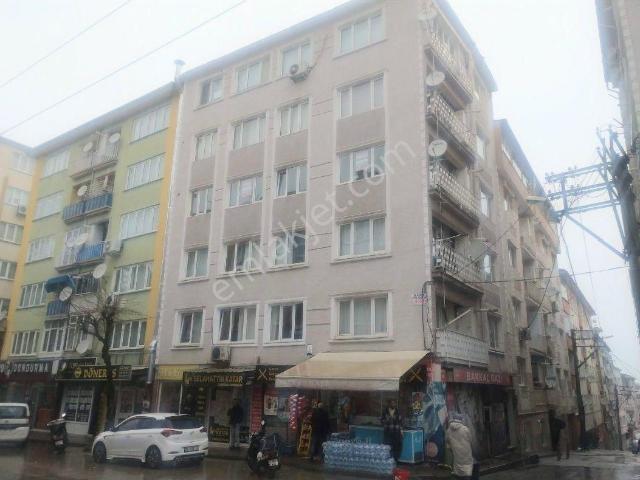 Yıldırım İncirli Cadde Üzeri 3+1.90m.3.kat.kombili.daire